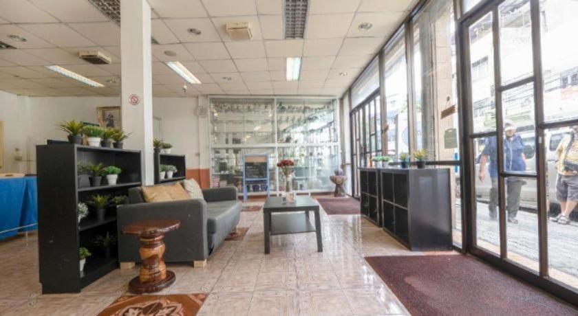 Hotel Oyo 1089 Baan Boran Bangkok