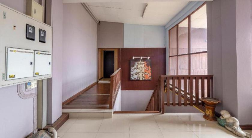 Oyo 1089 Baan Boran Hotel Bangkok